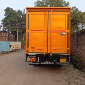 WhatsApp Image 2025-10-25 at 17.04.56